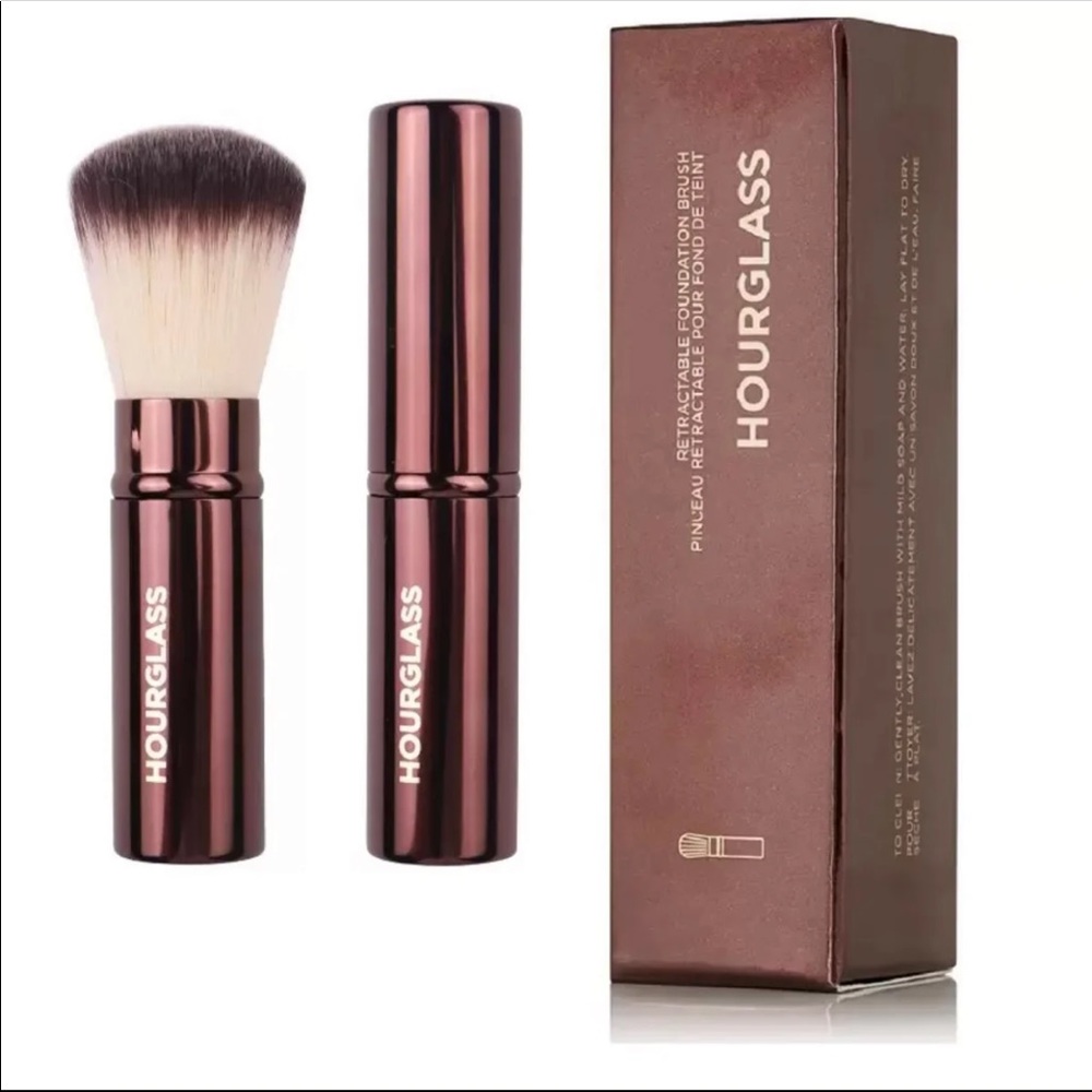 Hourglass Retractable Foundation Brush ~NEW~ - Picture 5 of 9